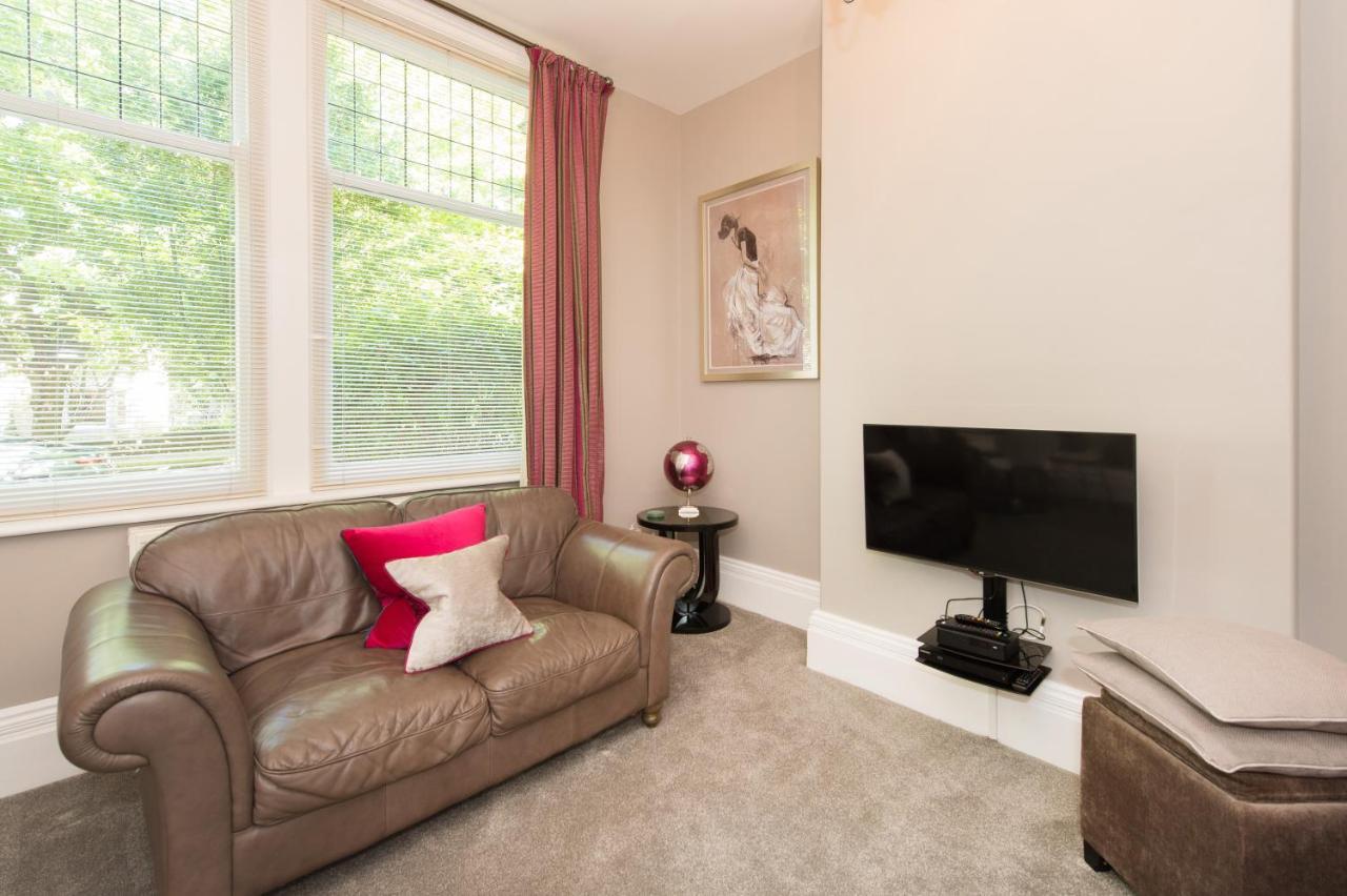 Albany House By Harrogate Serviced Apartments Exterior photo